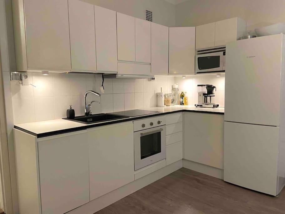 Glorious Apartment In Hakaniemi Хелзинки Екстериор снимка